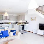 Sereni - 115 Nyaraló